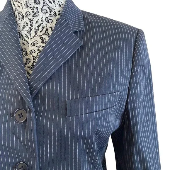 Vintage Ralph Lauren Women's Pinstripe Navy Blazer 4-Button - Picture 5 of 5